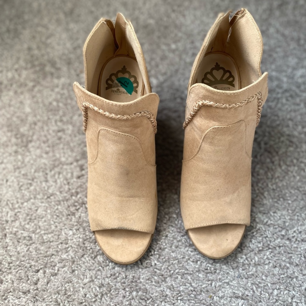 Beautiful cream woman’s heels